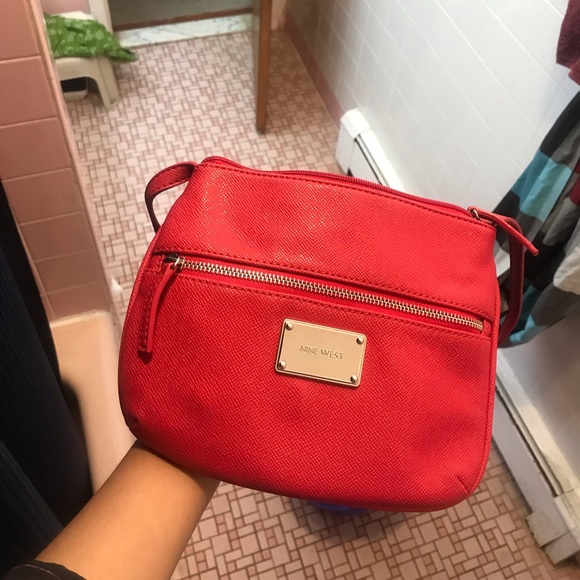 Red Nine West Bag - Picture 2 of 8